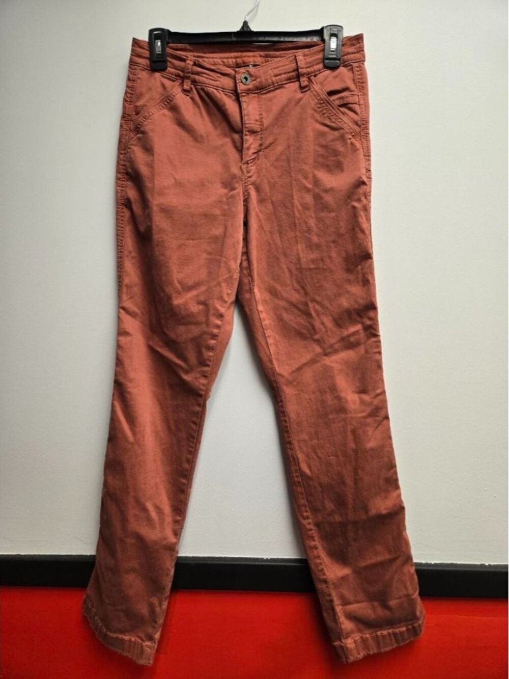 KUHL Brooke Straight Leg Pants Womens 6 Reg Maroon Stretch Hiking Trail Outdoor